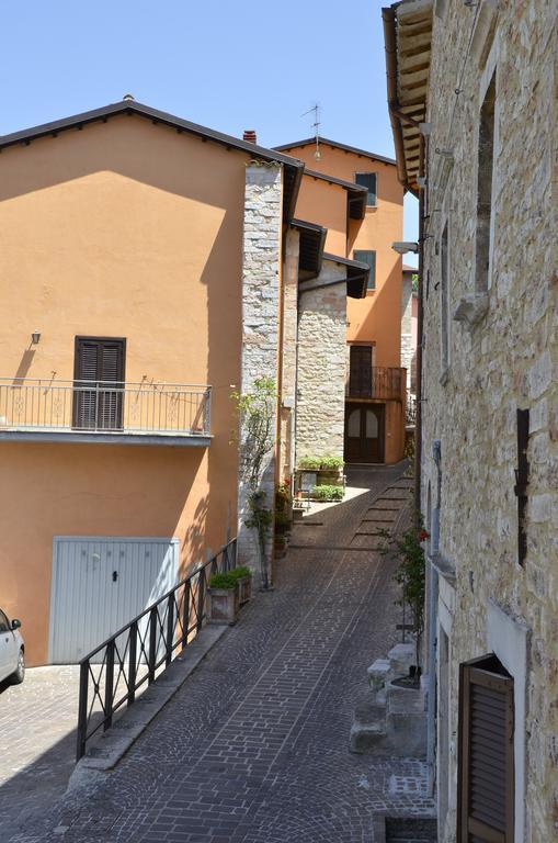 Villa La Torre Del Cerreto à Cerreto di Spoleto Extérieur photo